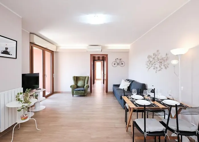 Porta Di Roma, Moderno Luminoso Con Wi-fi E Ac Appartamento *